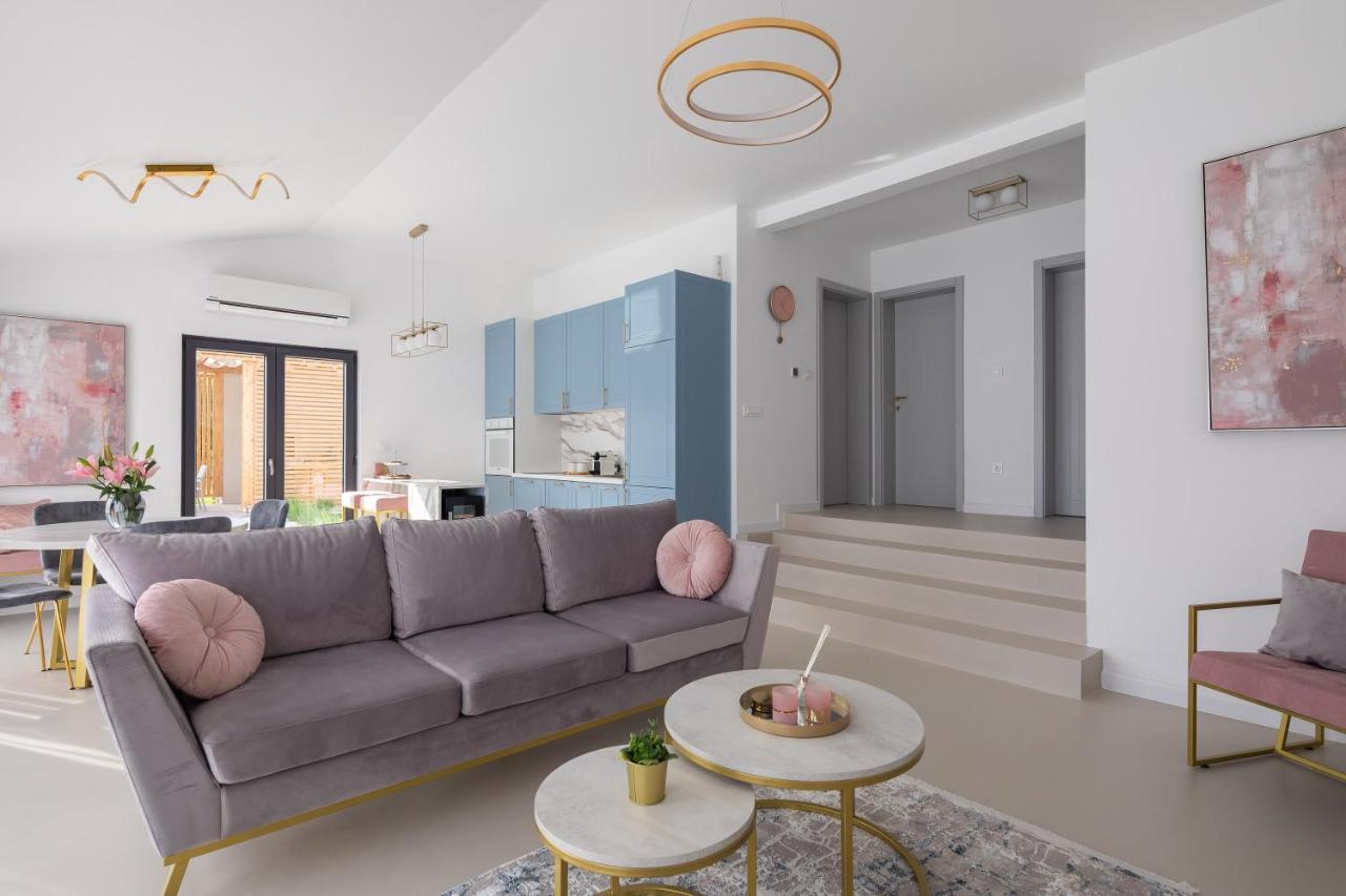 Bandelli Villas Oklaj ภายนอก รูปภาพ