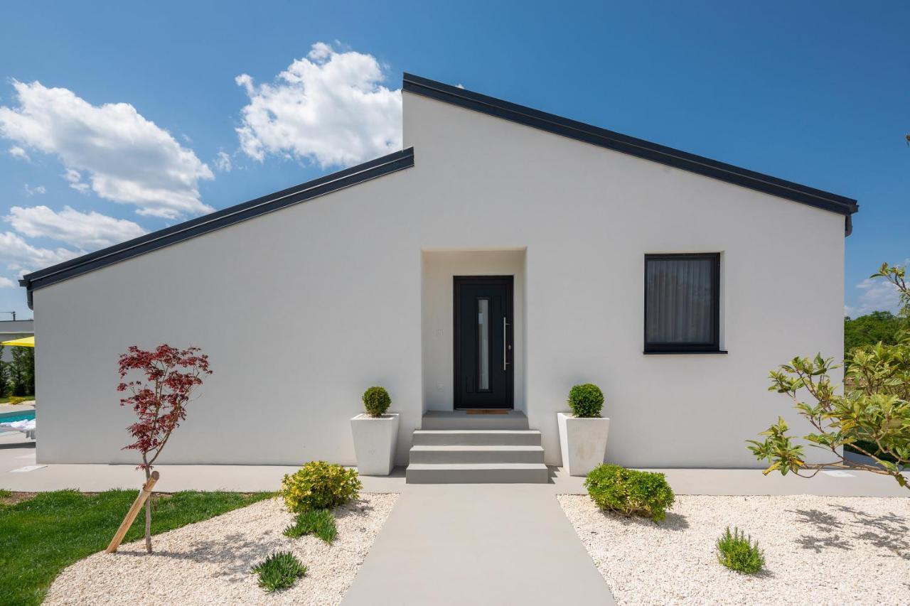 Bandelli Villas Oklaj ภายนอก รูปภาพ