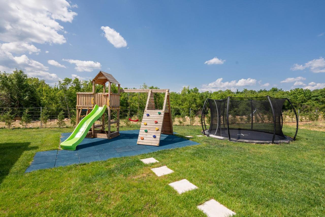 Bandelli Villas Oklaj ภายนอก รูปภาพ