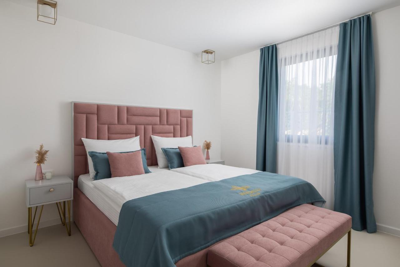 Bandelli Villas Oklaj ภายนอก รูปภาพ