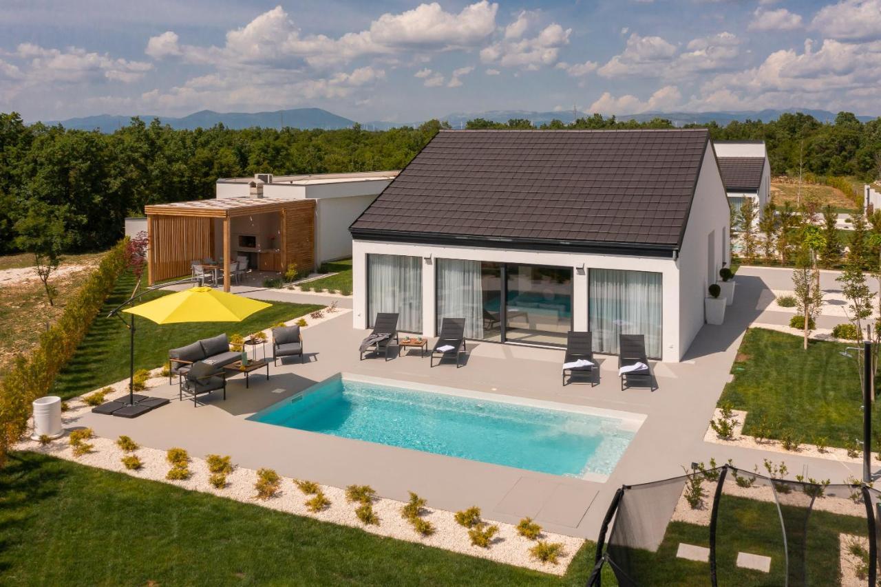 Bandelli Villas Oklaj ภายนอก รูปภาพ