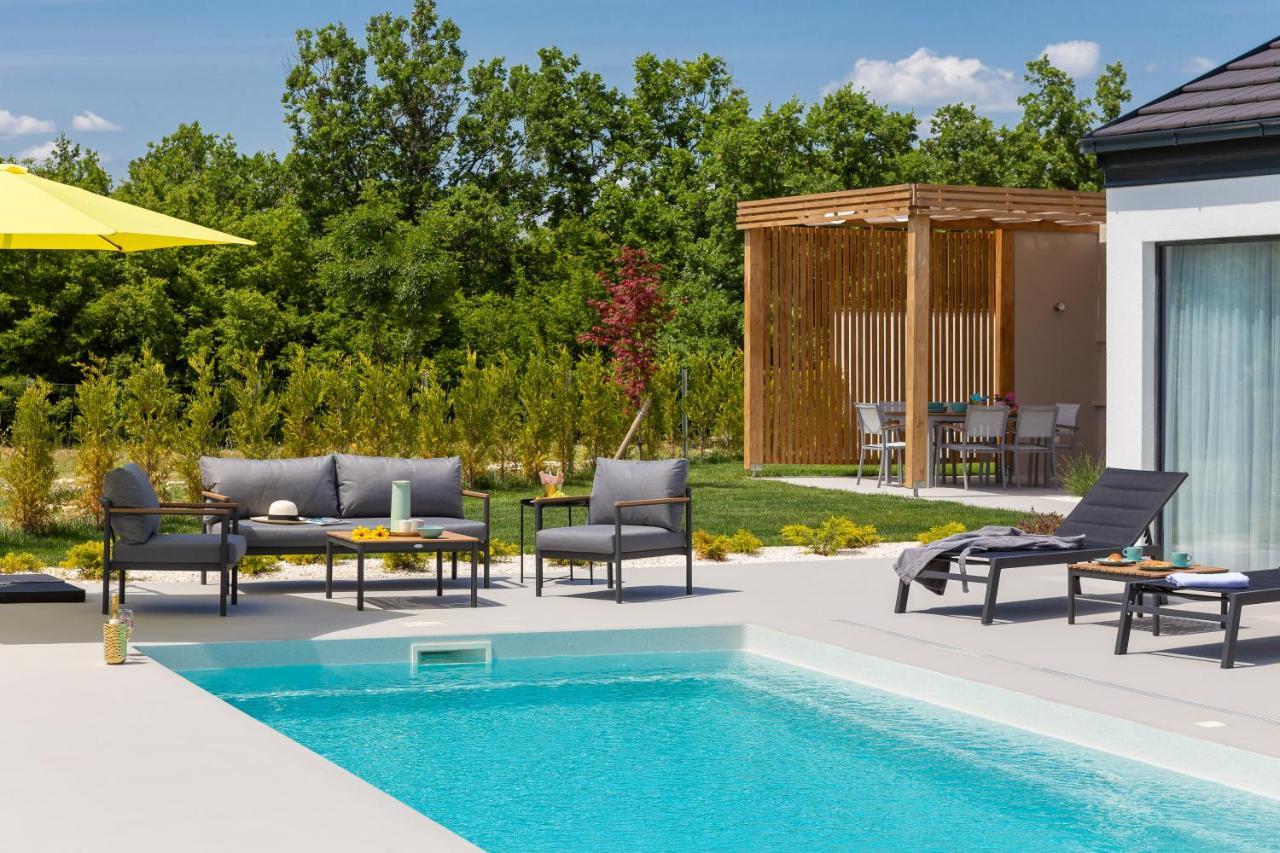 Bandelli Villas Oklaj ภายนอก รูปภาพ