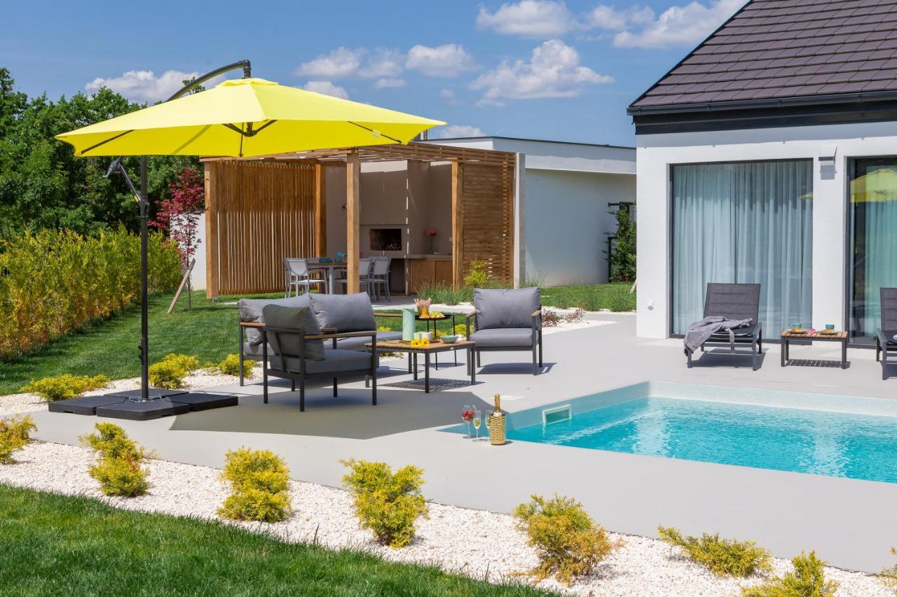 Bandelli Villas Oklaj ภายนอก รูปภาพ