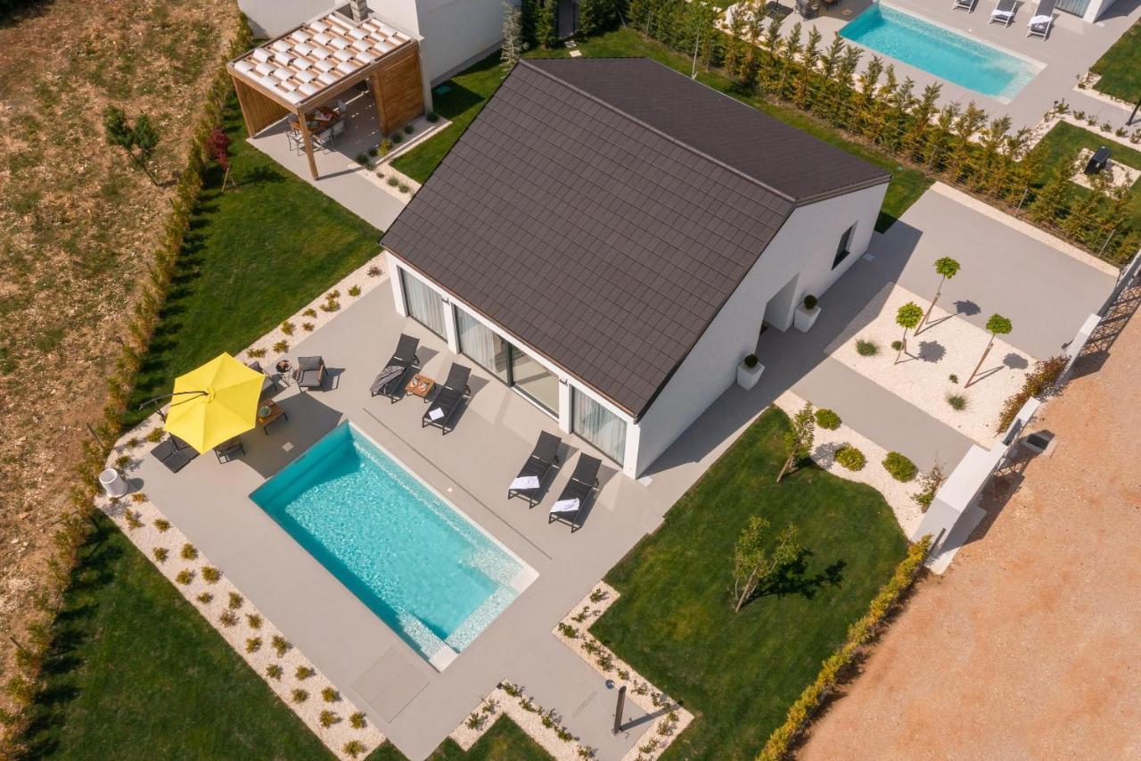 Bandelli Villas Oklaj ภายนอก รูปภาพ