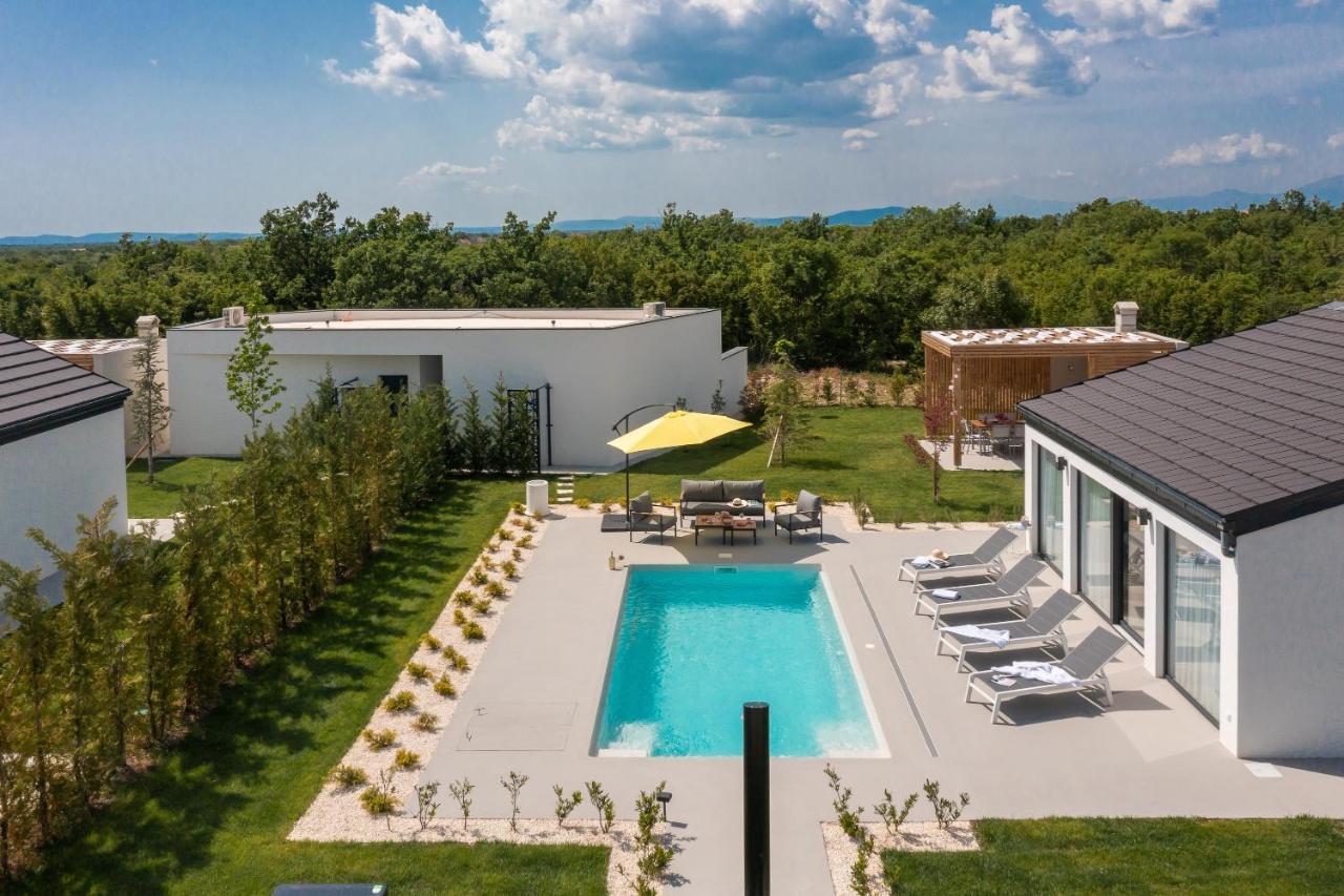 Bandelli Villas Oklaj ภายนอก รูปภาพ
