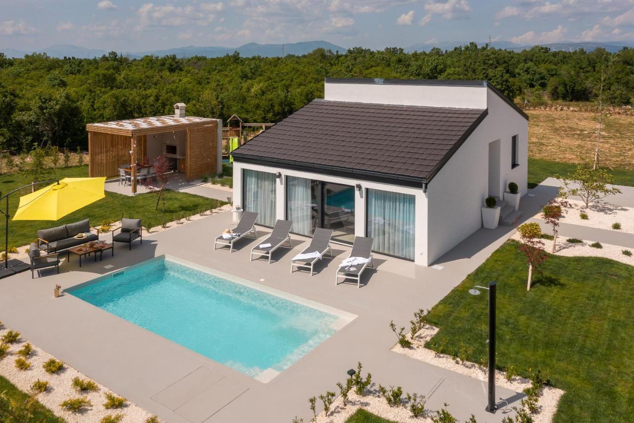 Bandelli Villas Oklaj ภายนอก รูปภาพ