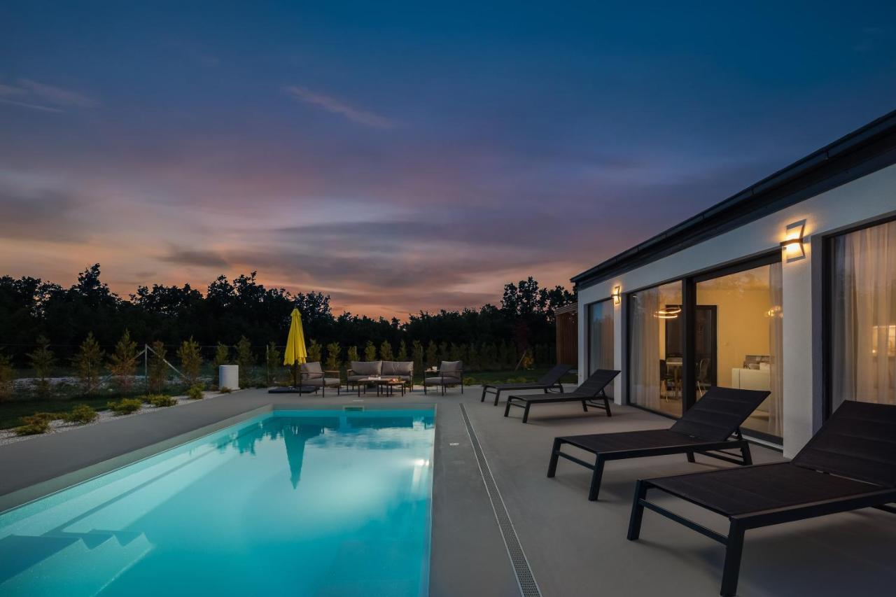 Bandelli Villas Oklaj ภายนอก รูปภาพ