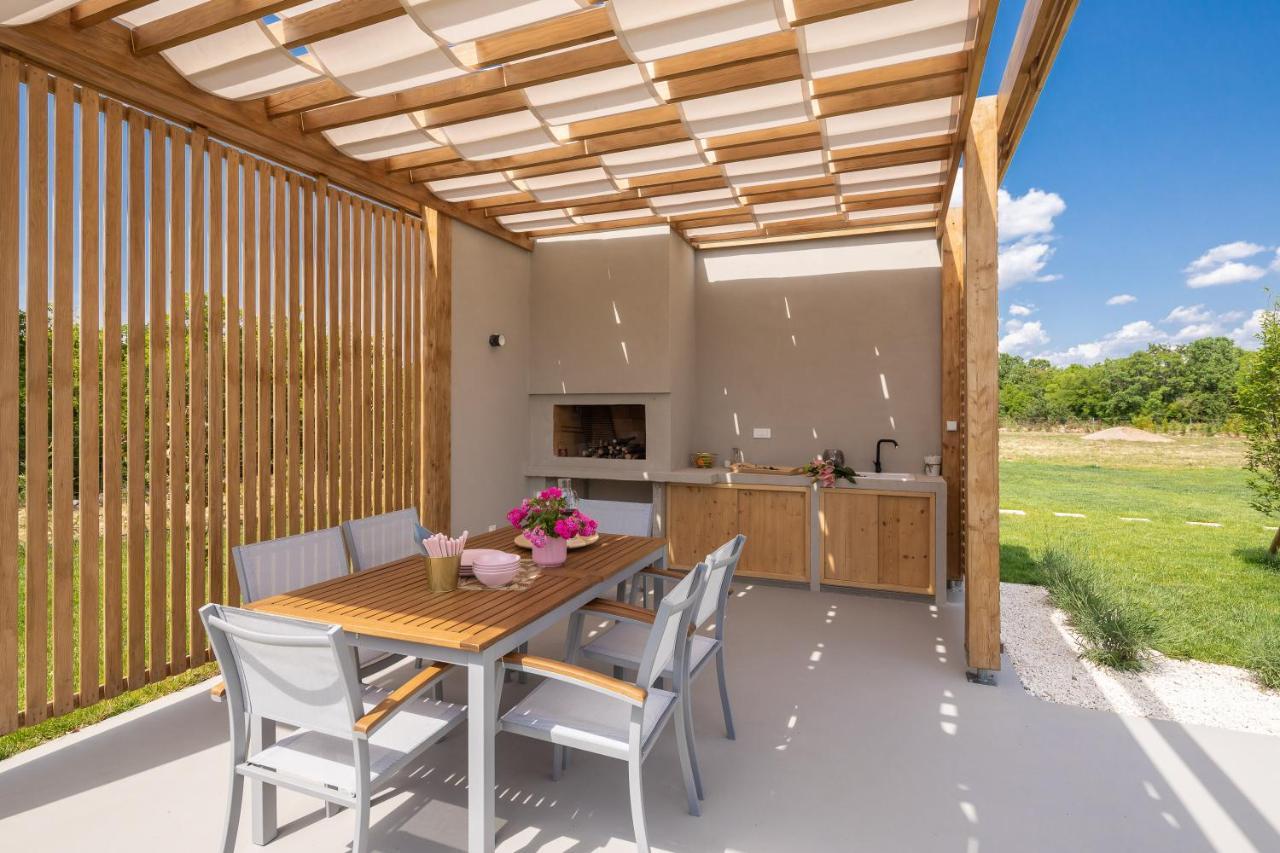 Bandelli Villas Oklaj ภายนอก รูปภาพ